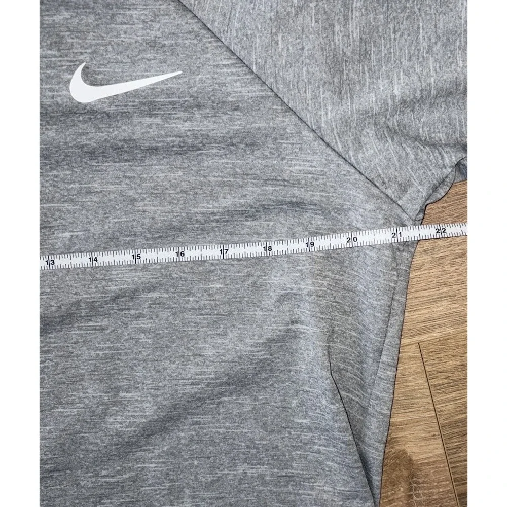 Nike Swim Shirt Mens Medium Gray Dri Fit Hooded Long Sleeve UPF 40 Dri Fit
